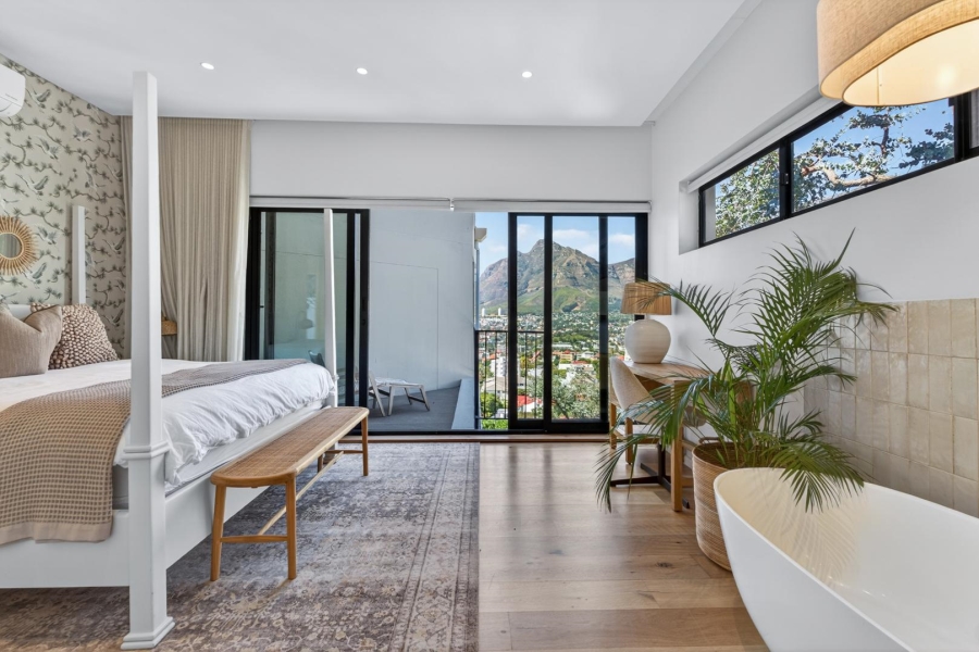 4 Bedroom Property for Sale in Tamboerskloof Western Cape